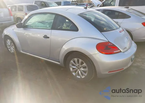 2014 Volkswagen Beetle 1.8T Entry z USA, uszkodzony, nr VIN 3VWF17AT2EM638633